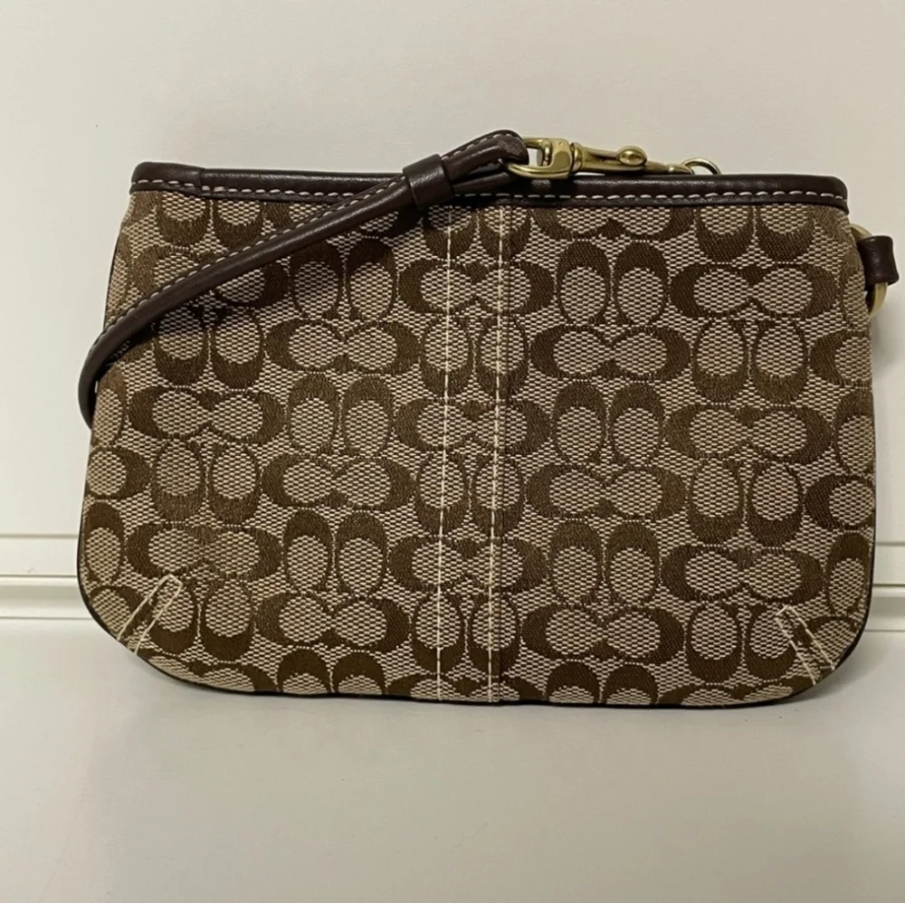 Vintage Coach Leather Canvas Signature Jacquard Wristlet